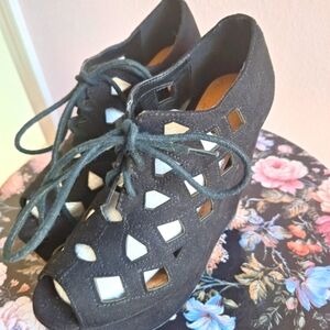 Wedge heels with open toe